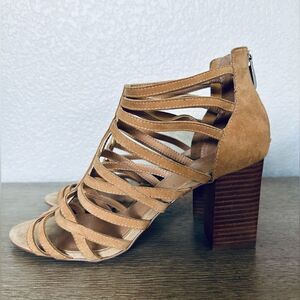 Tahari Andi Tan Strappy Leather Sandals Heels 9